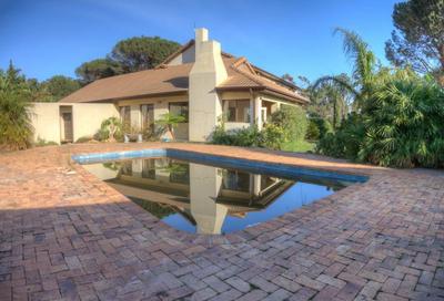 House For Sale in Sir Lowry's Pass, Somerset West